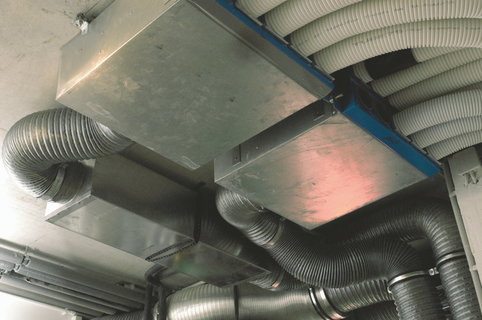 Reference ComfoTube DN160 Comfortable indoor ventilation Bottom view