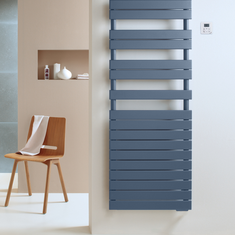 Zehnder_RAD_Roda-Spa-EL_RACY_180_060_PigeonBlue_bad_001_print+web