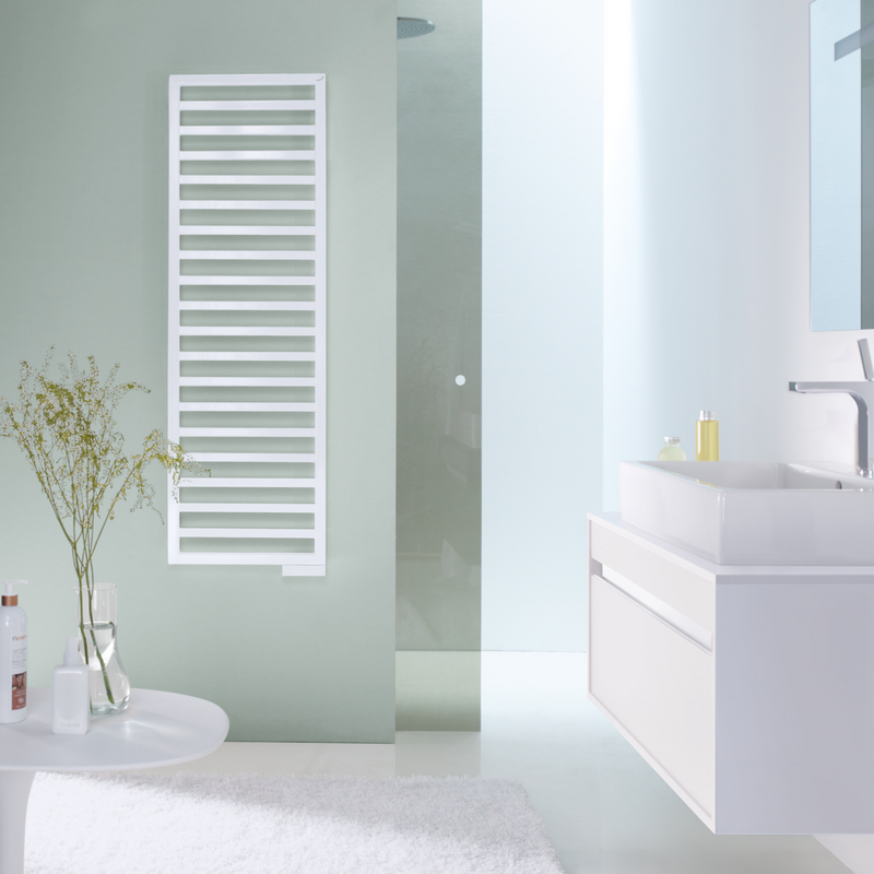 Zehnder_RAD_Quaro-EL_bathroom_140_45_traffic_white_print+web