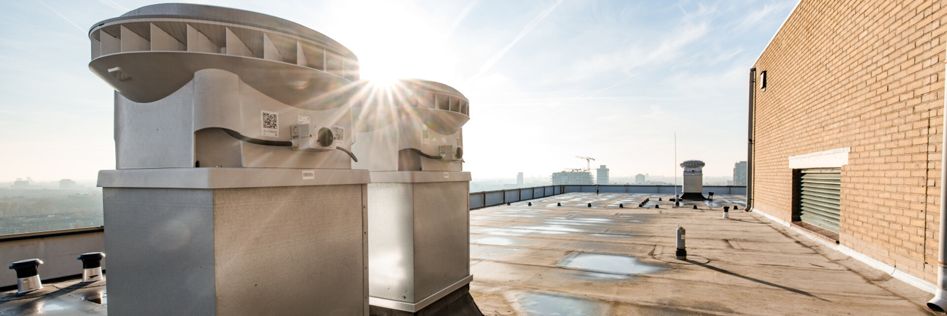 Photograph Zehnder ComfoRoof MX Manual Comfortable indoor ventilation 