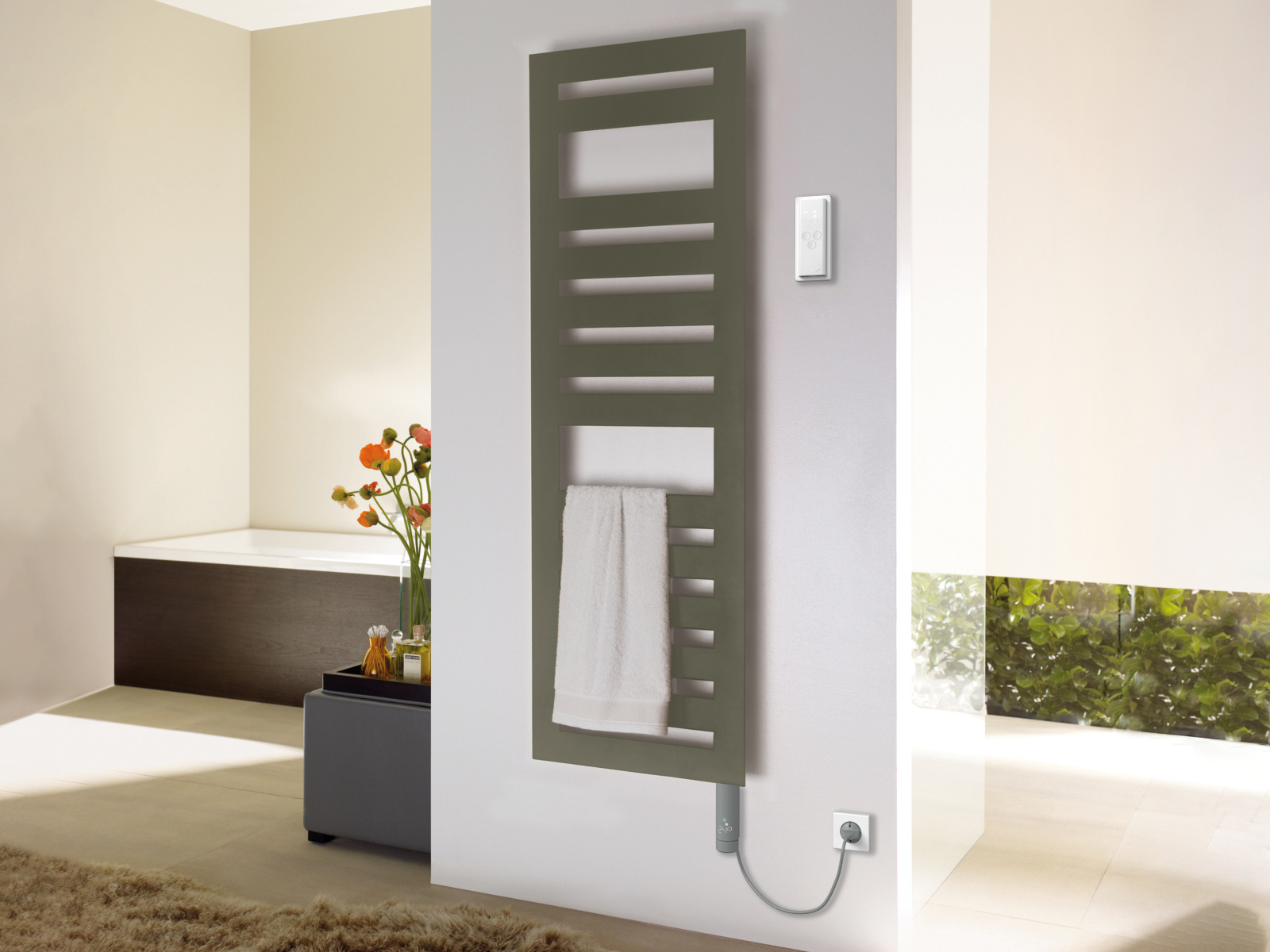 Zehnder_RAD_Metropolitan-Spa-EL_IHC_TrafficGray
